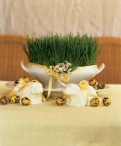 Spring Loaded: How To Make A Wheatgrass Centerpiece Image